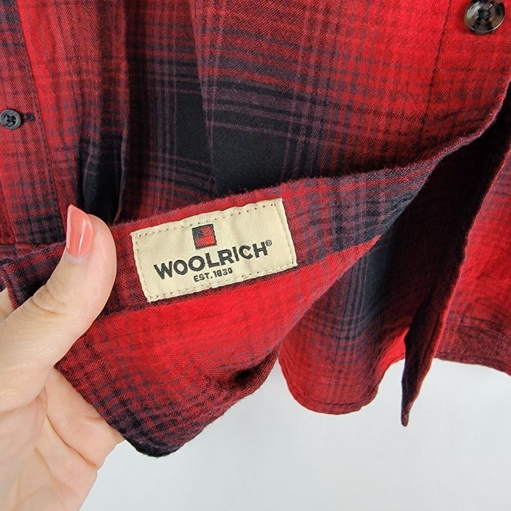 Woolrich Flannel Shirt Mens Medium Red Black Shadow Plaid Cotton Button Up - Picture 9 of 15